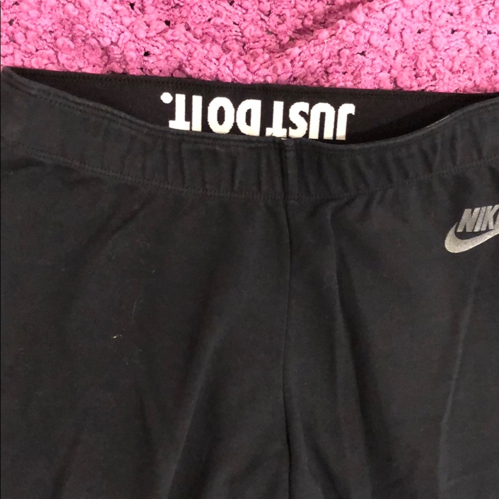 Nike leggings size small
